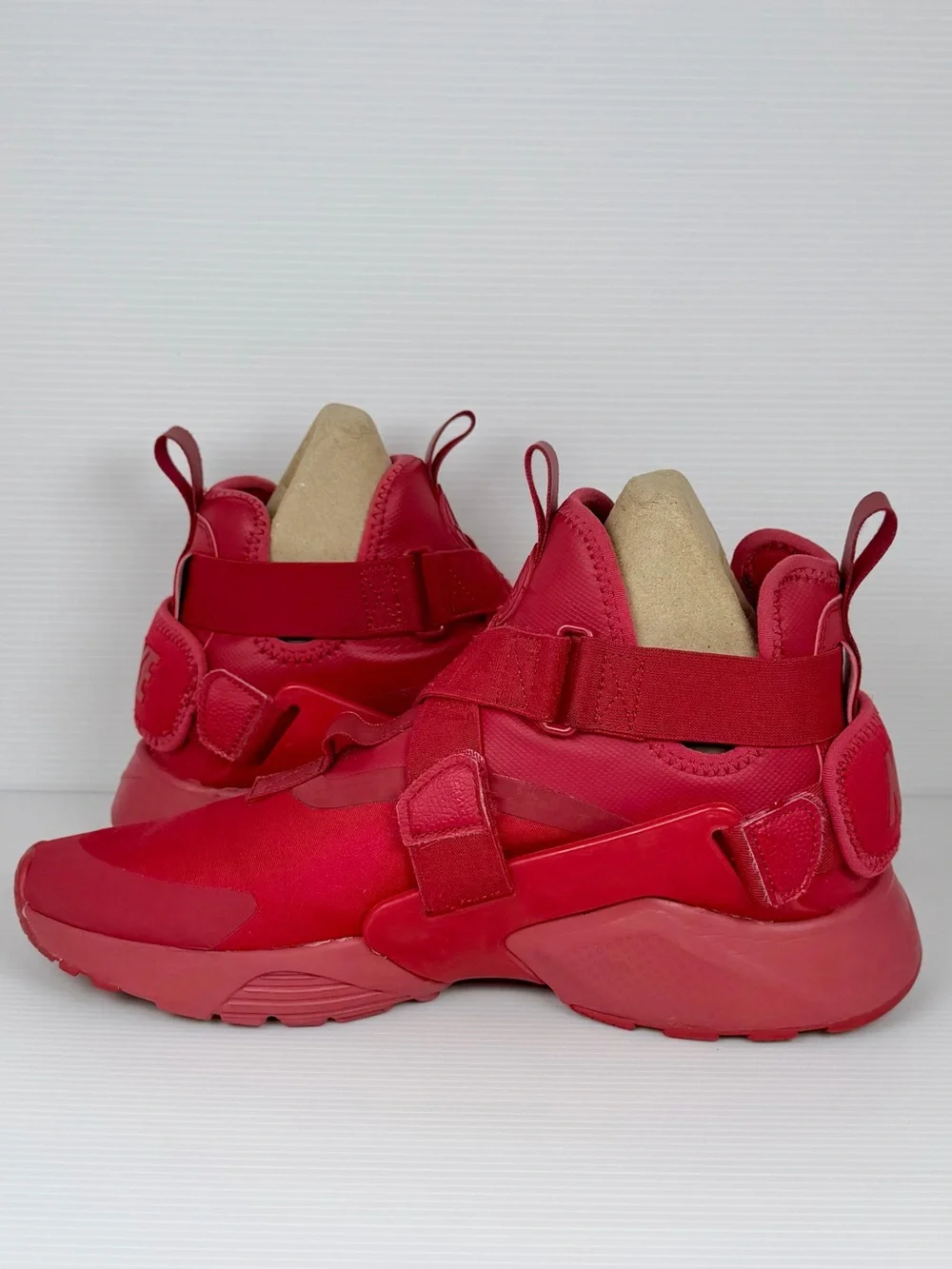 Nike Air Huarache City GS Gym Red Shoes 7Y Women’s 8.5 AJ6662-601
